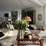 Casa de hóspedes La Maison D Ines And Ugolin &