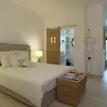 La Maison D Ines And Ugolin &