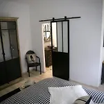 Casa de hóspedes La Maison D Ines And Ugolin & Baccarat