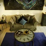 La Maison D Ines And Ugolin & Casa de hóspedes