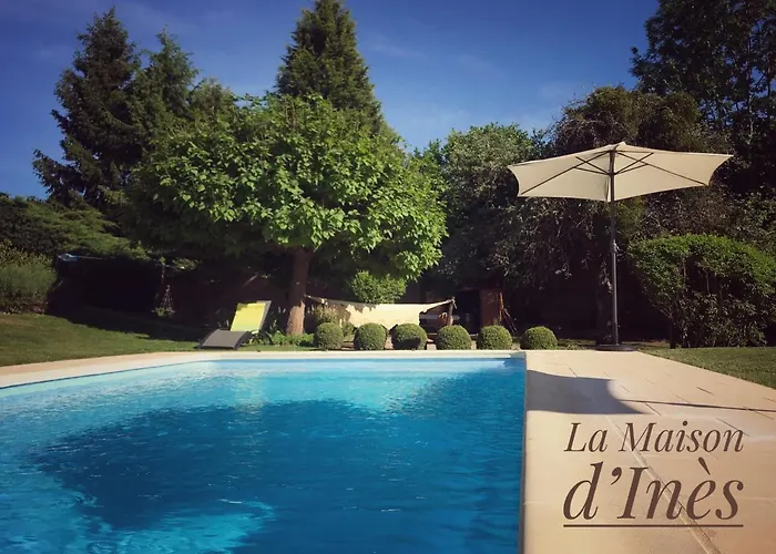 게스트하우스 La Maison D Ines And Ugolin &