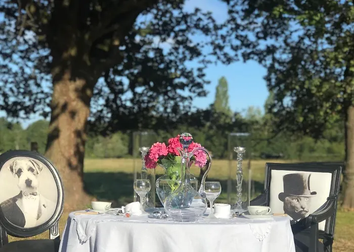 ゲストハウス La Maison D Ines And Ugolin & バカラ