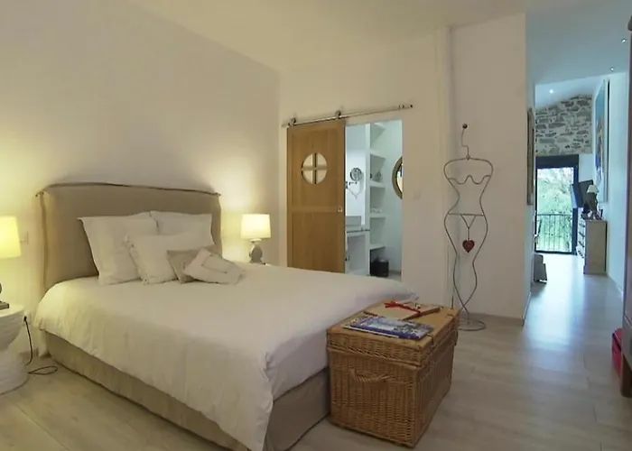 La Maison D Ines And Ugolin &