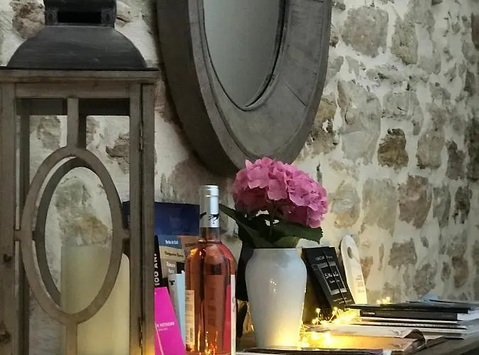 La Maison D Ines And Ugolin & 게스트하우스