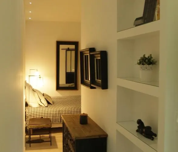 La Maison D Ines And Ugolin & 게스트하우스 4*